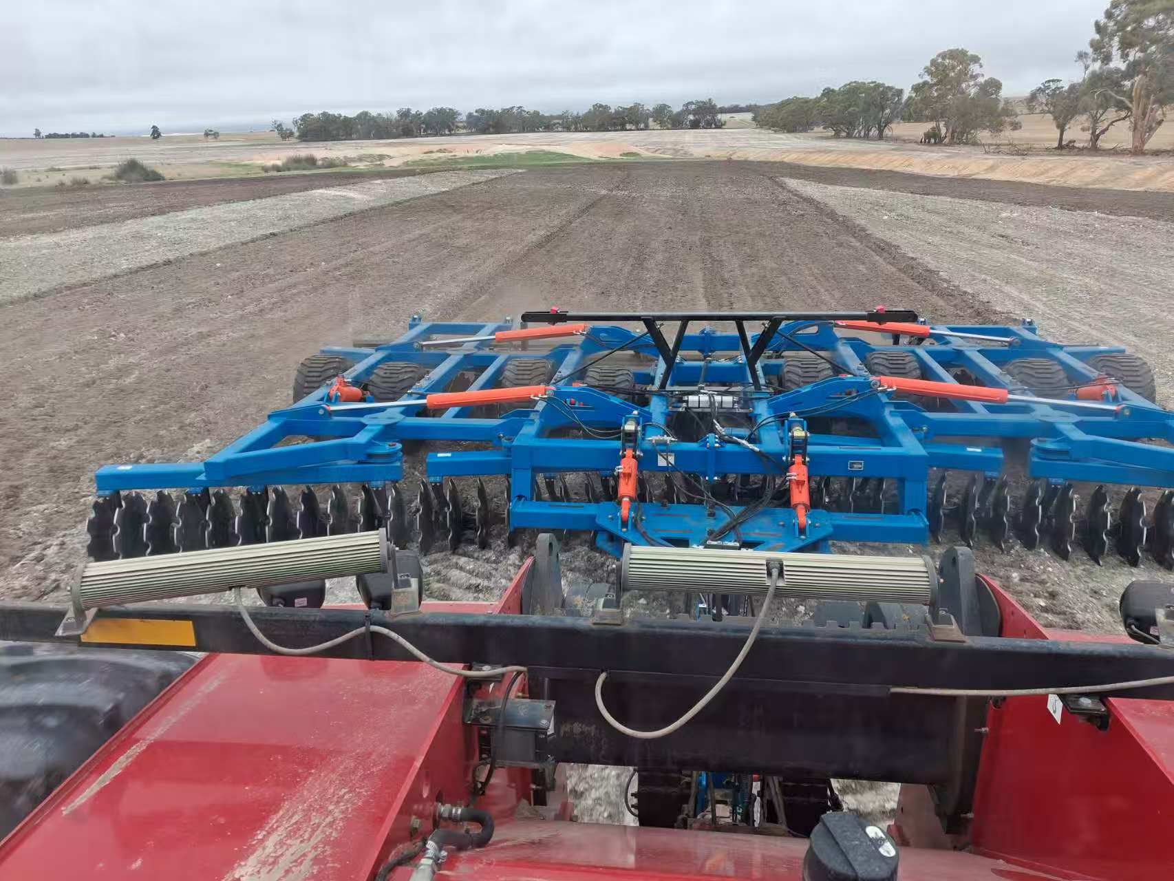 8.0 Hydraulic Tandem Folding 710 Extra Heavy Duty Disc Harrow