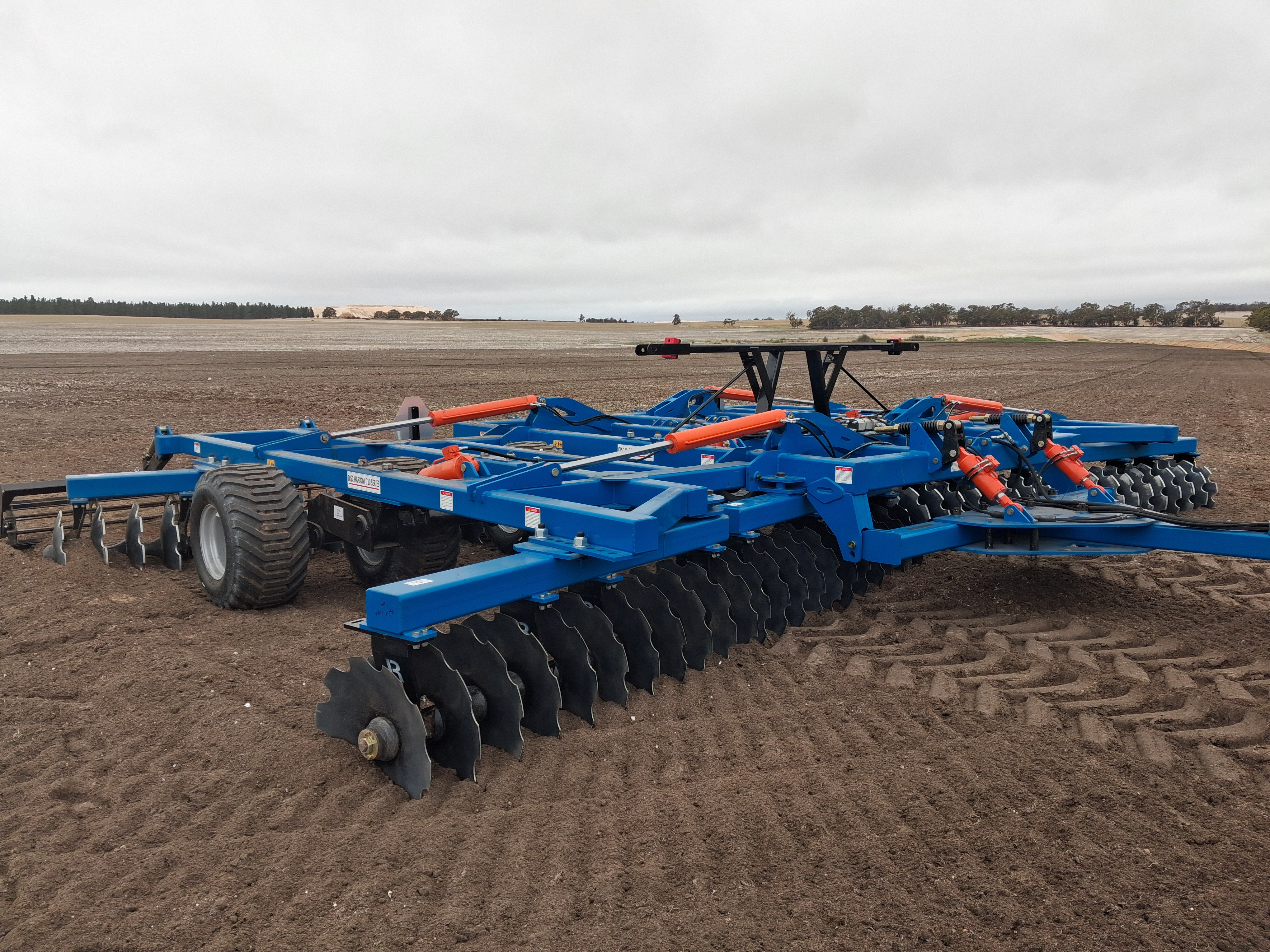 9.0m Hydraulic Tandem Folding 710 Extra Heavy Duty Disc Harrow